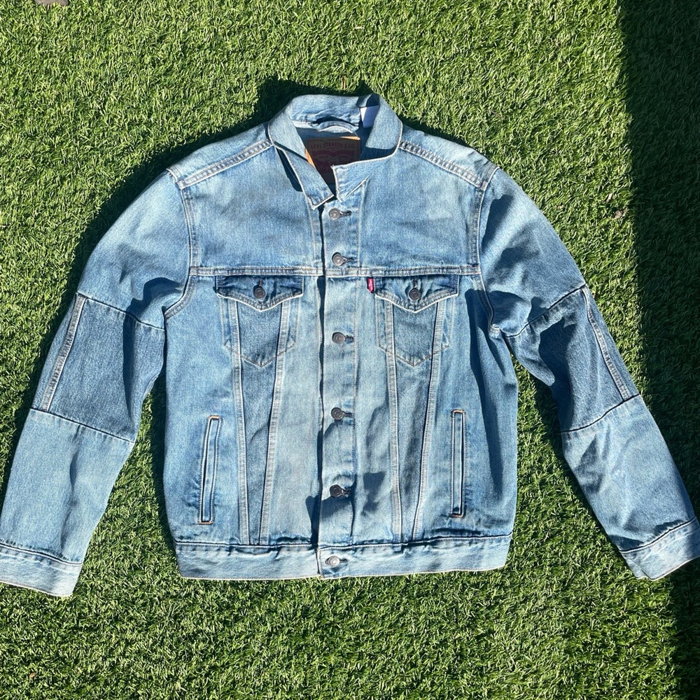 Levi’s jean jacket